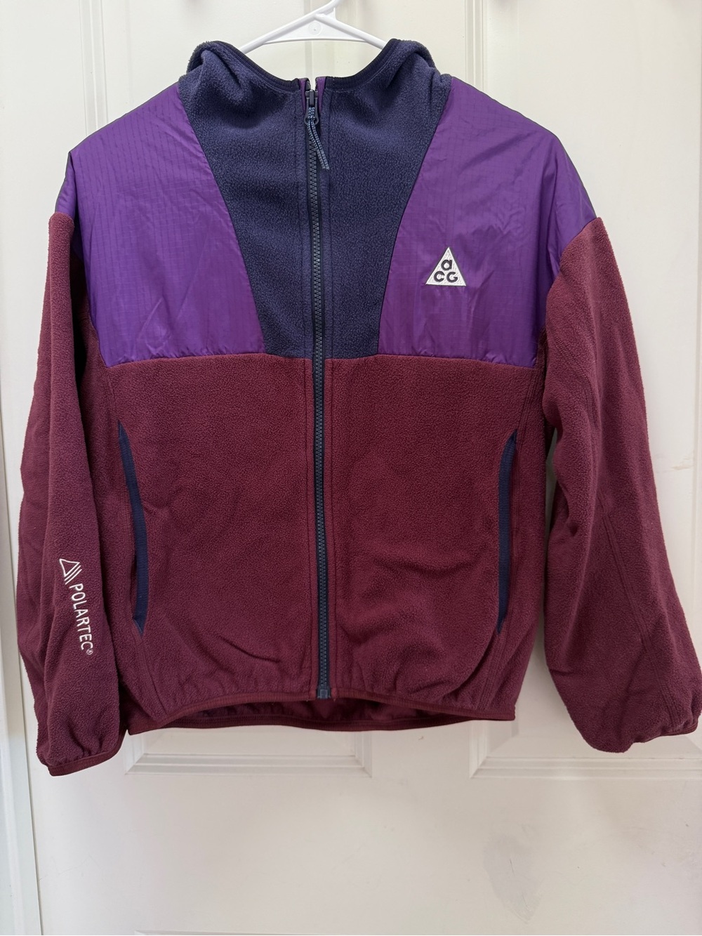Nike Kids’ ACG Wolf Tree full-zip fleece jacket - size L